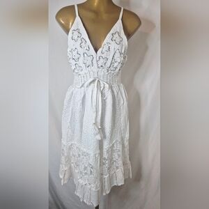 White Waves Eyelet Lace W/ Gold & Silver Accent Tie-Waist Dress Sz L/XL